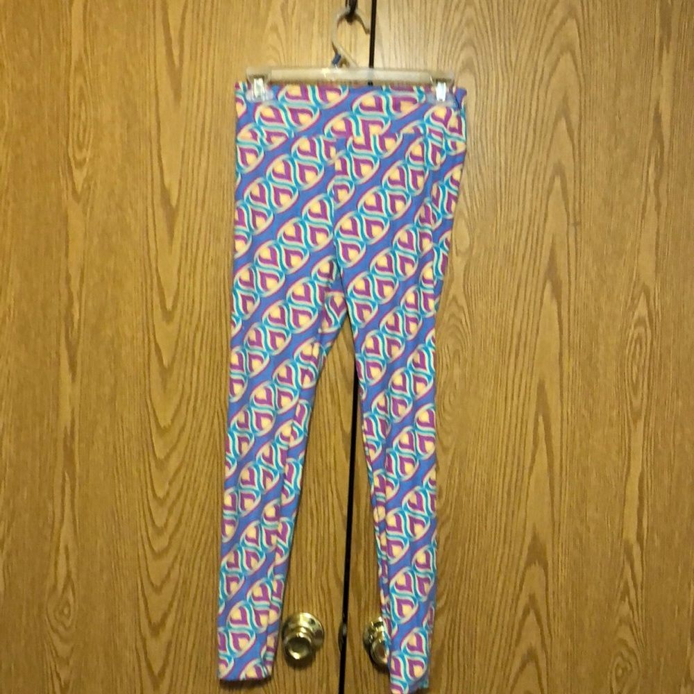 Lularoe leggings. Size OS. Worn a few times.